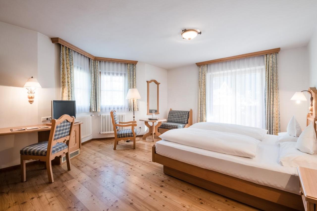 Hotel Mareo Dolomites San Vigilio Di Marebbe Luaran gambar